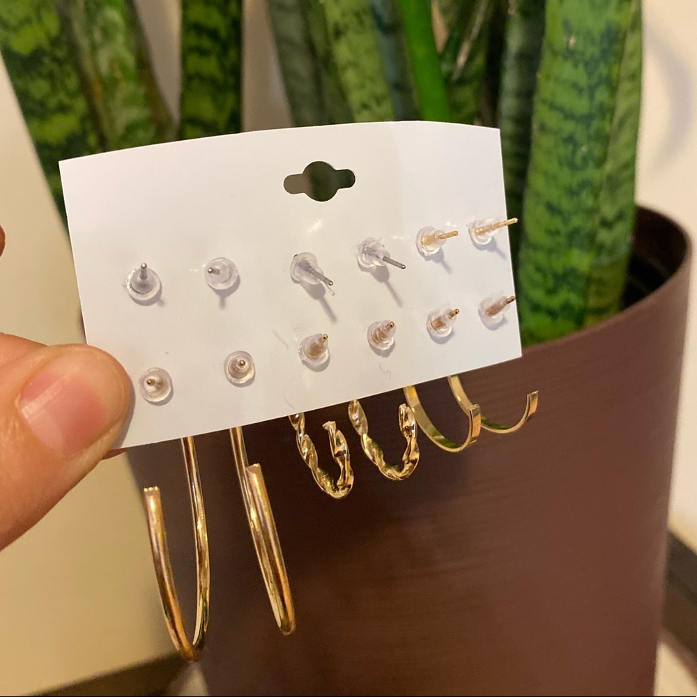 Earring bundle - Picture 3 of 4